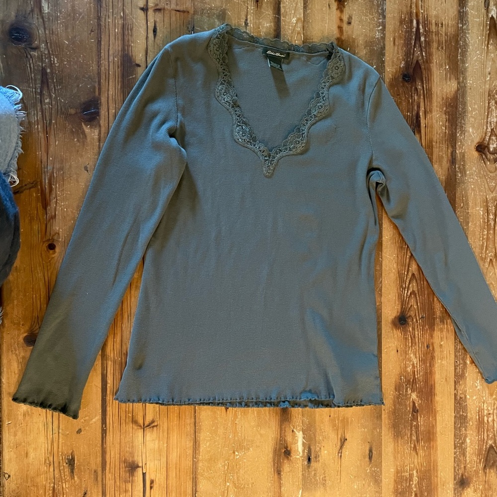 Eddie Bauer knit top never worn.